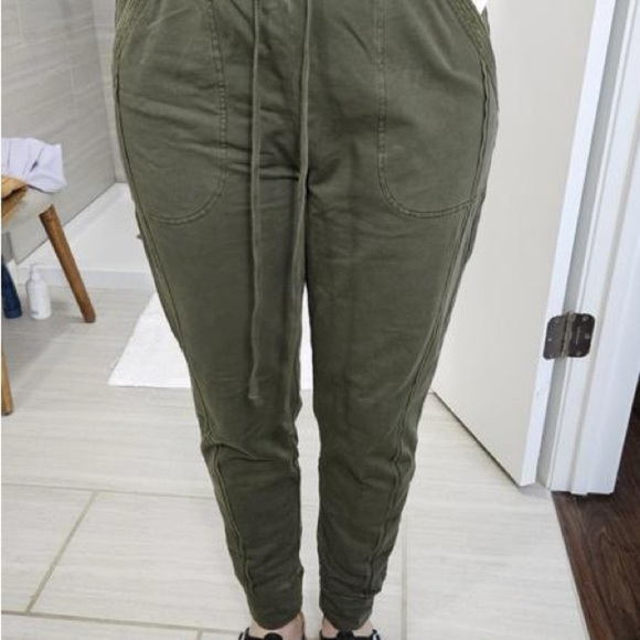 Anthropologie Green Daily Practice Yoga Jogger Track Pants with Drawstring Waist - Picture 1 of 11